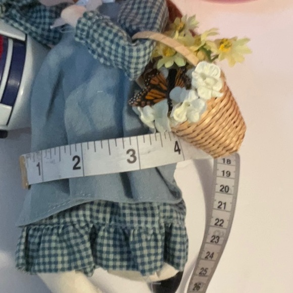 BYERS CHOICE DOLL 2004 NWOT - Picture 7 of 7